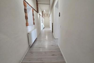 Spațiu comercial, de 128 mp, în Central - 1