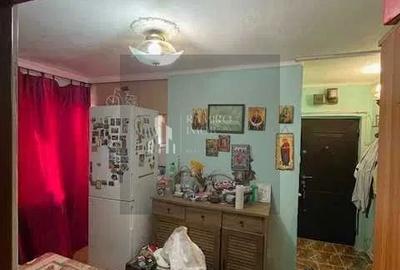 Apartament cu 2 camere semidecomandat, mobilat în Ferentari