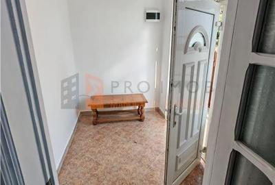 Spatiu comercial si curte privata zona 23 August - 7