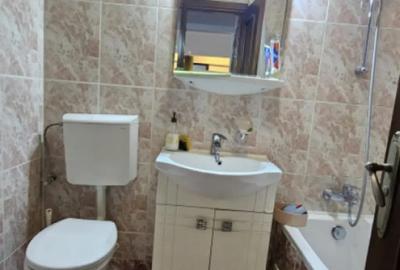 Apartament cu 3 camere decomandat în Basarabia - 11