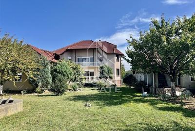Vila cu 9 camere si piscina, teren de 1344mp, 0% comision - 2