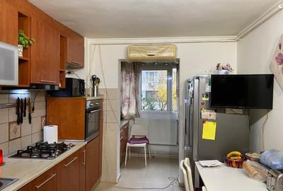 Vând apartament 3 camere70m3-2 bai 2/8 loc parcare - 5