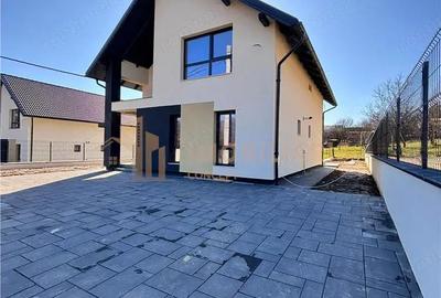 Casă cu 4 camere cu Teren 500 Mp în Ferneziu - 13