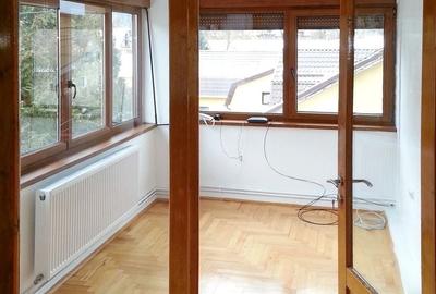 Casă individuală cu 7 camere cu Canalizare în Schei - 3