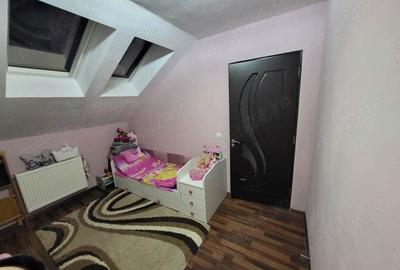 Apartament cu 3 camere semidecomandat în Florești - 5