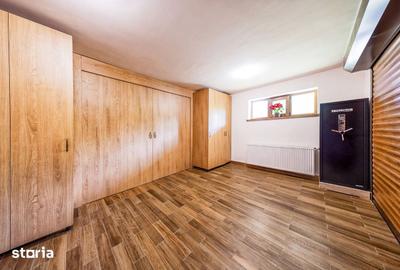 Casă cu 6 camere cu Teren 461 Mp în Central - 12