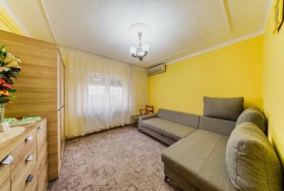 Apartament cu 2 camere decomandat în Intim
