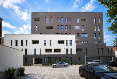 Apartament cu 4 camere decomandat în Timpuri Noi