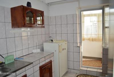 Bascov - Centru, Apartament 2 Camere Decomandat, Etaj 2 - 6