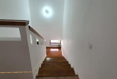 Casă cu 4 camere cu Canalizare în Arhitecților - Calea Cisnădiei - 18