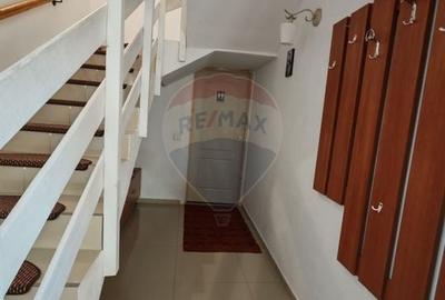 Hotel/Pensiune, de 270 mp, în Baia de Fier - 12