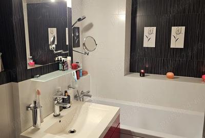 Apartament cu 4 camere decomandat în Central - 3