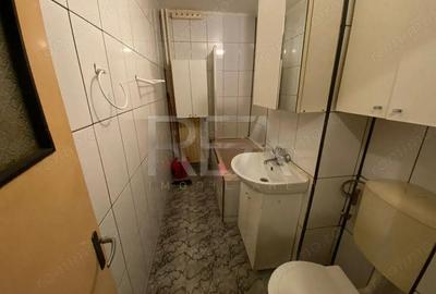 Garsoniera spatioasa Jumbo Center - 7