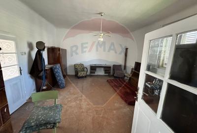 Casă individuală cu 7 camere cu Teren 626 Mp în Pârneava - 6