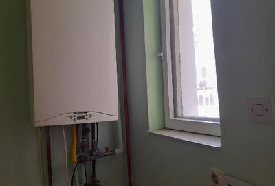 Garsoniera libera etajul 1/4,CT.,și cu balcon - 1