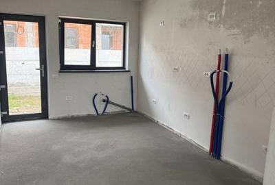 Casă cu 3 camere în Central - 1