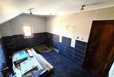 Casă cu 5 camere cu Teren 1000 Mp în Central - 4