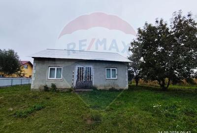 De vanzare 70 ari de teren cu casa de 82 mp - 3