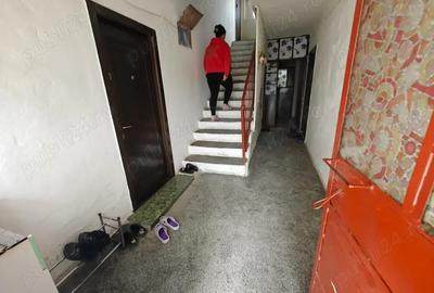 Apartament cu 2 camere comuna Stalpu BZ mobilat si utilat Pret: 28.500 usor neg - 15