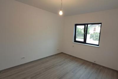 Casă cu 2 camere în Crevedia - 3