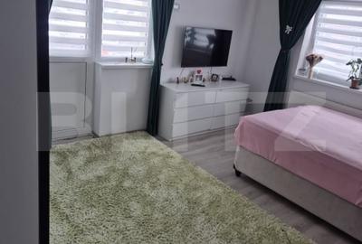 Garsonieră decomandată, mobilată în Sânpetru
