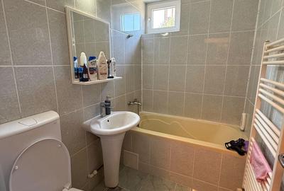 Apartament cu 2 camere semidecomandat în Orașul Vechi
