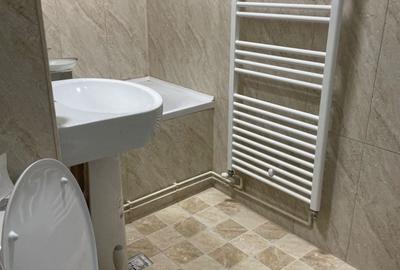 Garsonieră decomandată în Central - 7