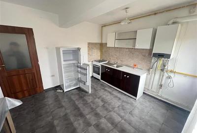 2 camere decomandat in vila Sagului -Turist centrala proprie - 12