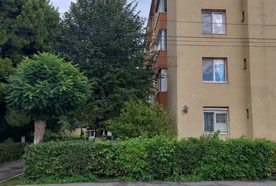P.F vand apartament 2 camere- Profi- Micro 1- Turda- semidecomandat - etaj 3 - 1