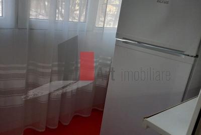 Garsoniera Drumul taberei mobilata si utilata - 5