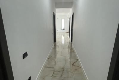 Casă cu 4 camere cu Teren 300 Mp în Domnești - 2