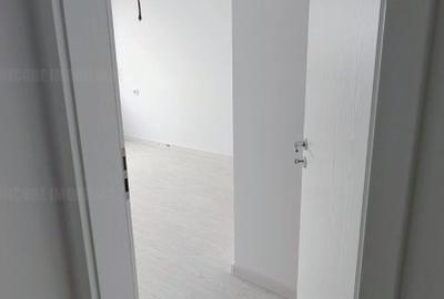 Apartament cu 2 camere decomandat în Giroc - 4