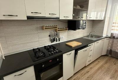 Apartament cu 3 camere decomandat, mobilat în Tei - 4