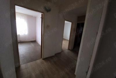 Apartament cu 3 camere decomandat în Central - 9