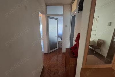 Apartament cu 3 camere decomandat în UTA