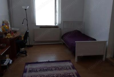 Casă cu 6 camere cu Teren 629 Mp în Tineretului - 3