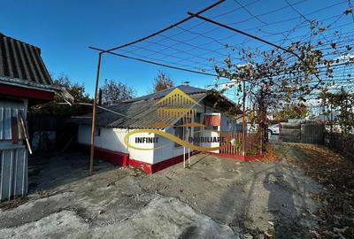 Casa batraneasca din caramida de vanzare si 4500 mp teren Negri Bacau - 9