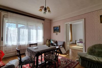 Casă individuală cu 3 camere cu Teren 421 Mp în Titulescu - 1