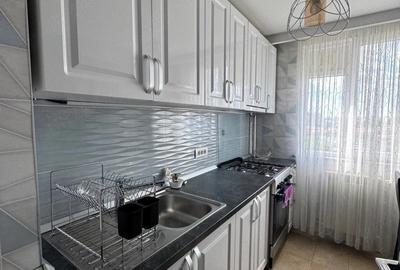 Apartament cu 3 camere semidecomandat în Berceni - 4