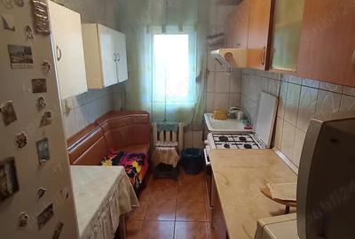 Apartament cu 3 camere semidecomandat în Bularga - 4