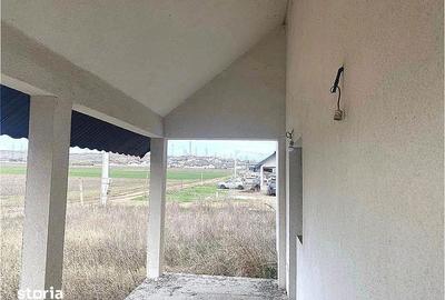 Casă cu 4 camere cu Teren 500 Mp în Central - 2