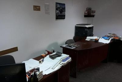 Spațiu comercial, de 600 mp, în Central - 14