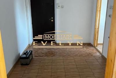 Casă cu 3 camere decomandat în Central - 2