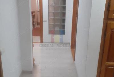 Apartament cu 3 camere decomandat în Independenței - 4