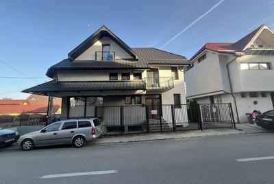 Casă cu 4 camere în Central - 1