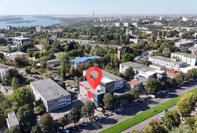Spațiu comercial, de 1,100 mp, în Central - 6