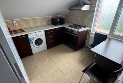 Apartament cu 2 camere decomandat în Apărătorii Patriei - 1