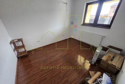 Casă individuală cu 10 camere cu Teren 914 Mp în Ciarda Roșie - 7