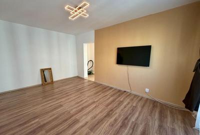 Apartament cu 2 camere semidecomandat, mobilat în Colentina