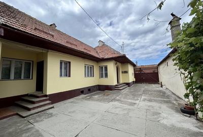 Pensiune cu potențial deosebit, vedere spectaculoasă spre Piatra Craiului - 3